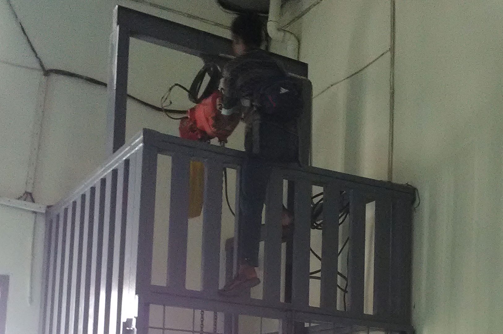 cropped-slide2.jpg